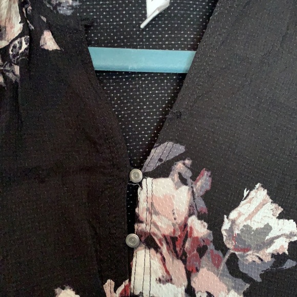 Gentle Fawn Floral Tunic- M - Picture 3 of 4